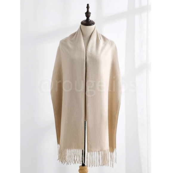 Beige Cream Wide Shawl Scarf With Tassels - Picture 3 of 6
